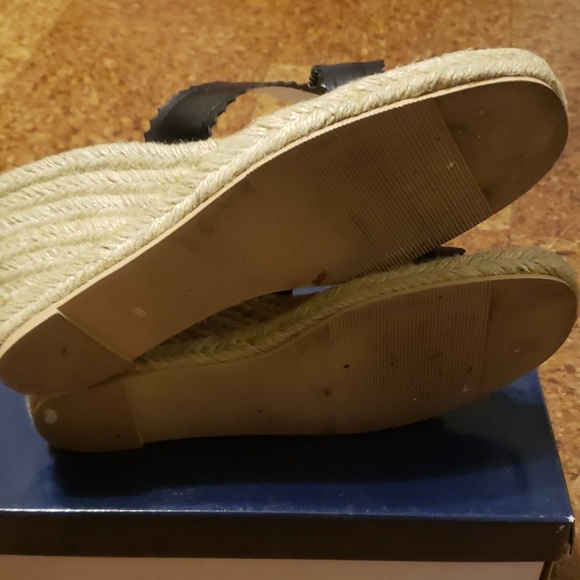 EUC Espadrille Wedge sandals - Picture 4 of 5